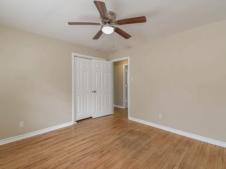 1509 N San Jacinto St — Photo 16