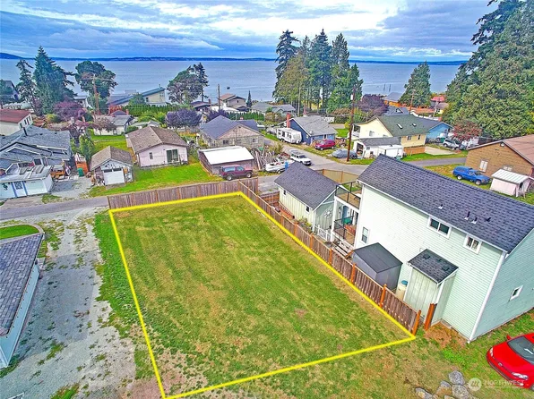 228 X Maple Street, Camano Island, WA 98282