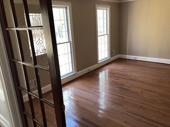 4th image of 3501 Frankfurt Ct