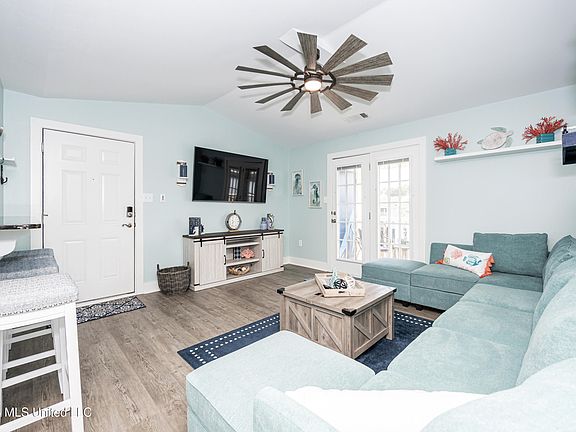 4th image of 2421 Beach View Dr #H08