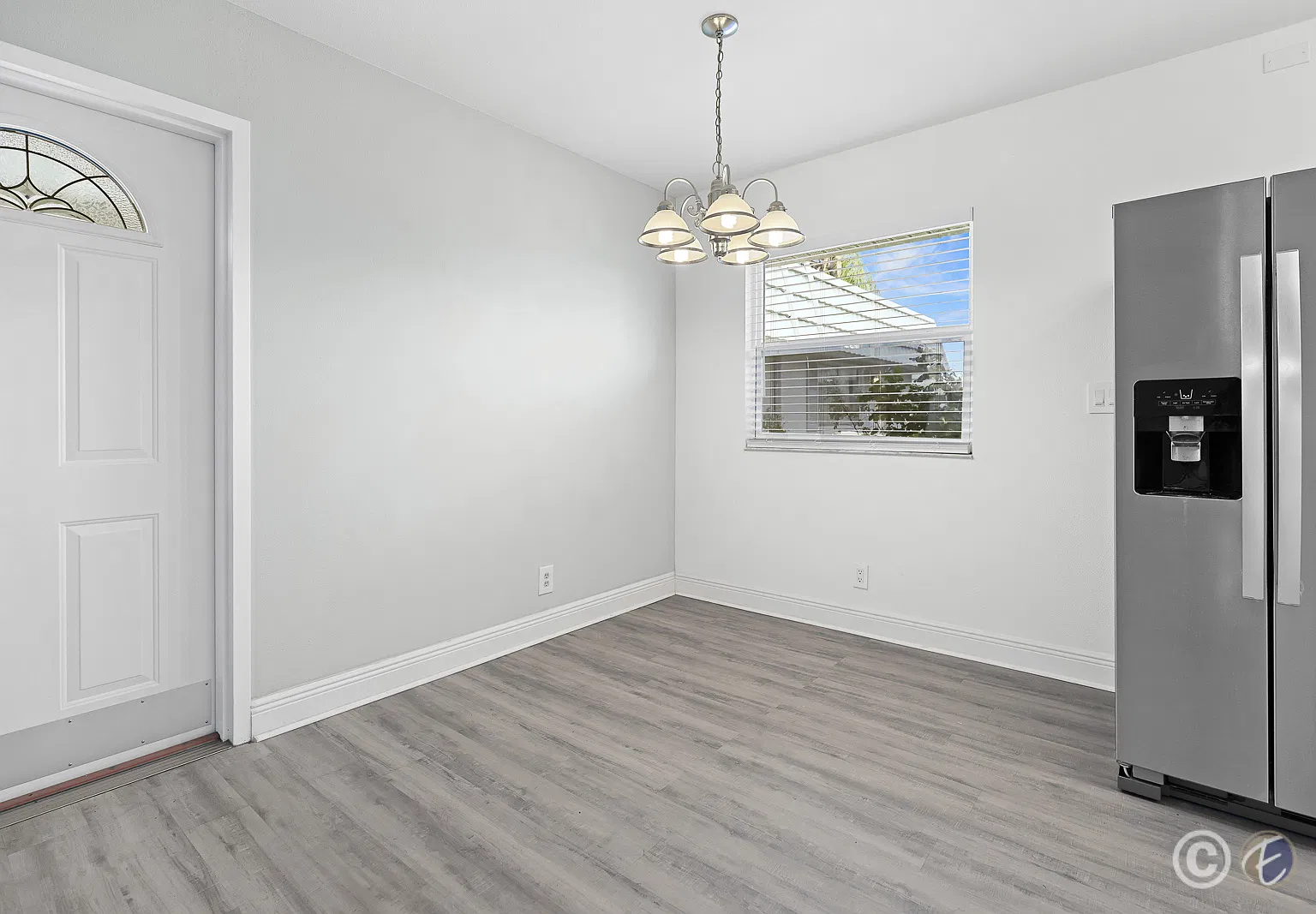202 Bedford Trail Unit #113 | Kings Point — Photo 2