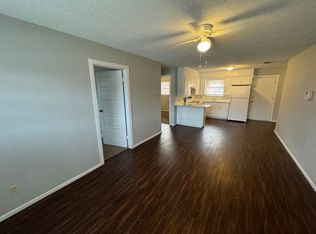 1913 41st St #B, Lubbock, TX 79412