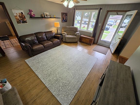 3rd image of 1416 23rd Ave