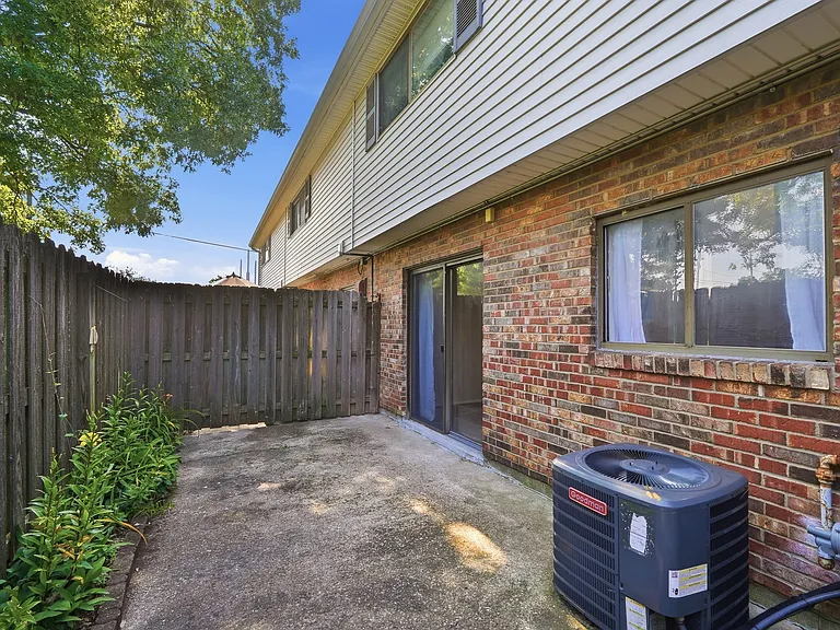 7752 Montgomery Rd #3 — Photo 34
