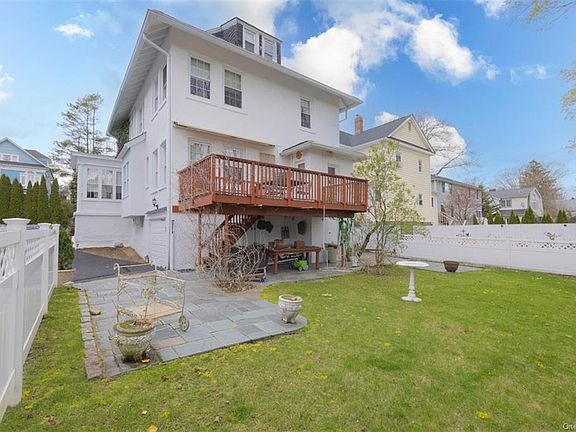 5th image of 35 Chittenden Ave