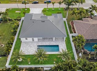 1927 SW 37th Ter, Cape Coral, FL 33914