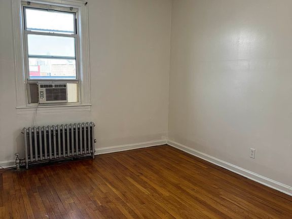 5th image of 36-40 Crescent St #3