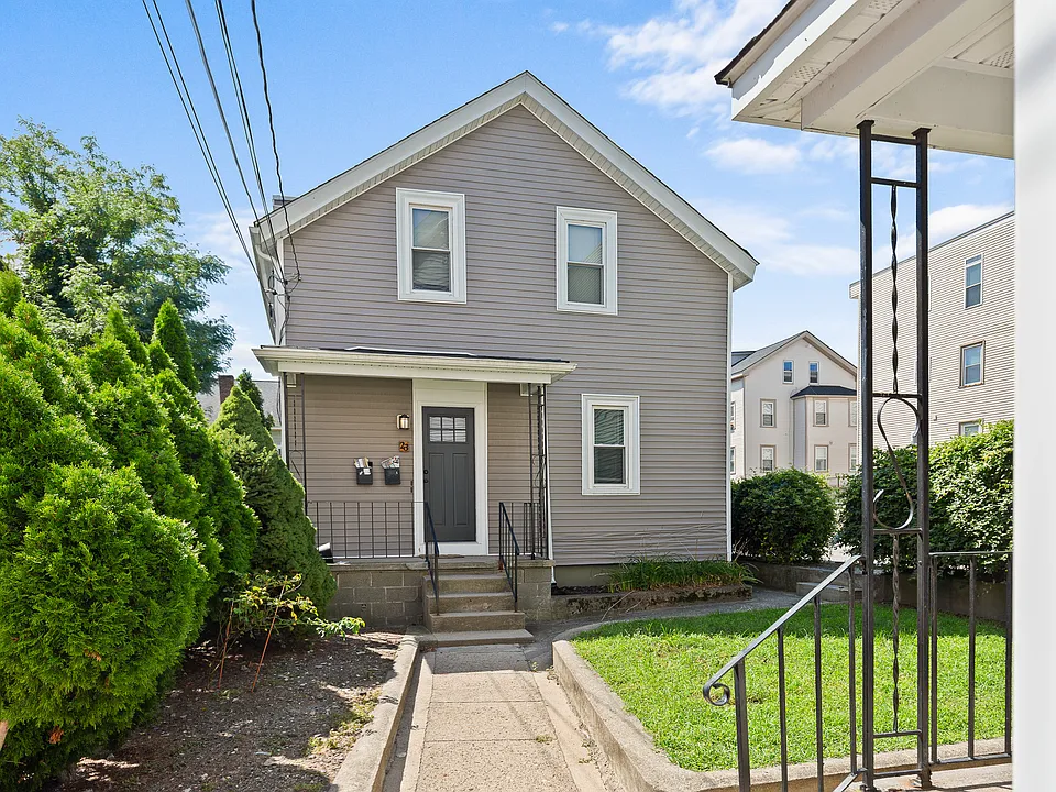 21-23 E Transit St #1-23