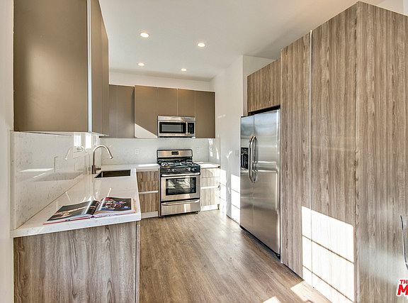4th image of 134 S McCarty Dr #134A
