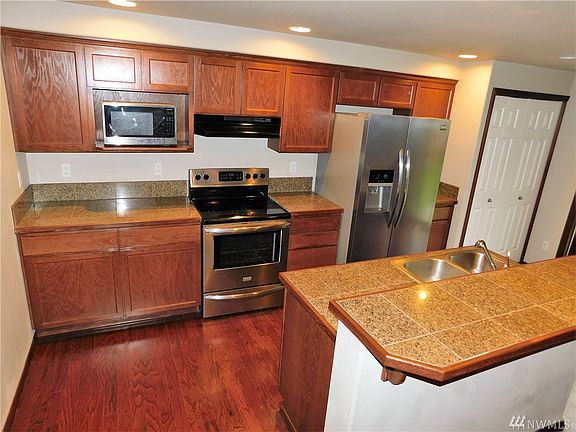 5th image of 14514 46th Ave NE #233