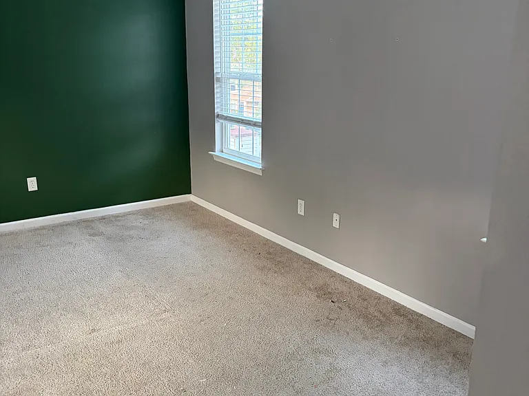 838 23rd St #B — Photo 34