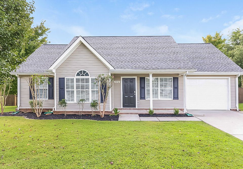 1st image of 3252 Hardwood Dr