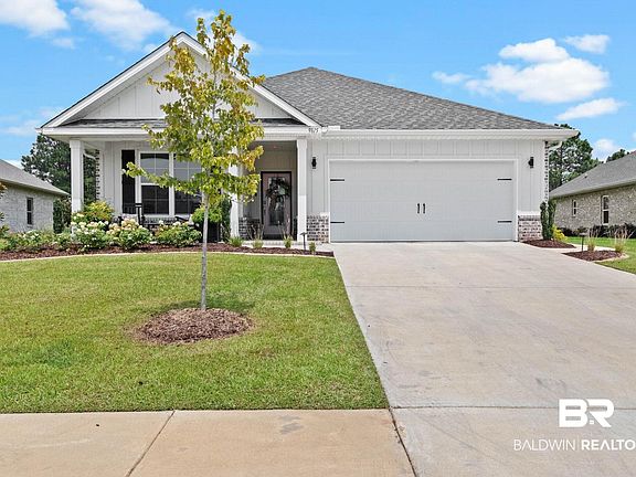 2nd image of 9815 Lakeview Dr