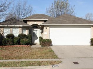 4163 Boulder Park Dr, Euless, TX 76040