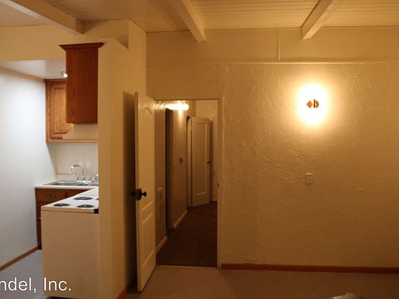 3rd image of 4043 Williams St #9