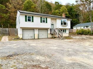 445 N Main St, Winsted, CT 06098