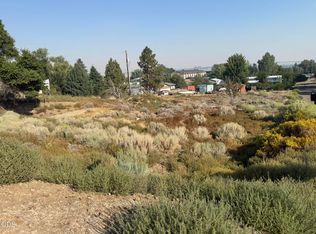 700 SE Haven St, Madras, OR 97741