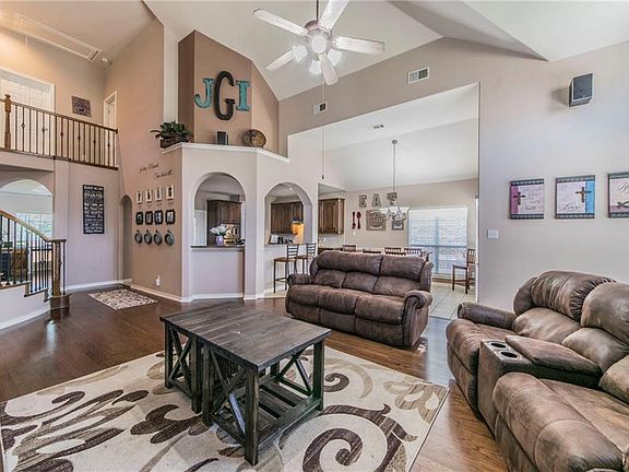 4th image of 6809 White River Dr