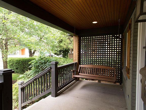 3rd image of 1507 Tremont St