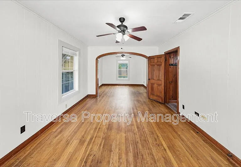 3624 Frazier Ave — Photo 3
