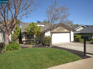 1033 Stoneybrook Dr, Martinez, CA 94553