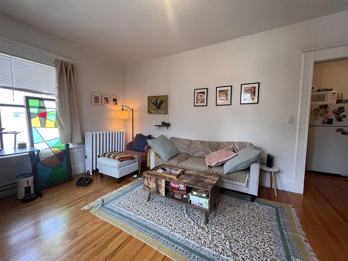 Building Photo - 84 Prescott St #35