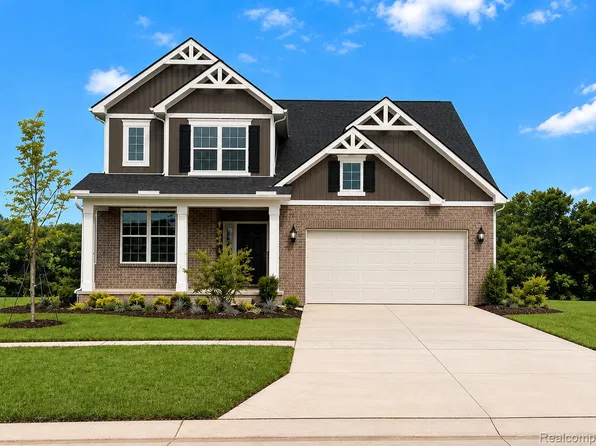 51294 Deerbrook Dr, Macomb, MI 48042