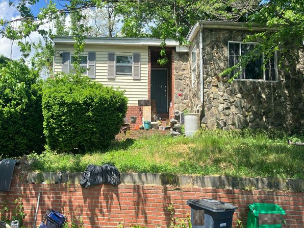 707 Glacier Ave, Capitol Heights, MD 20743