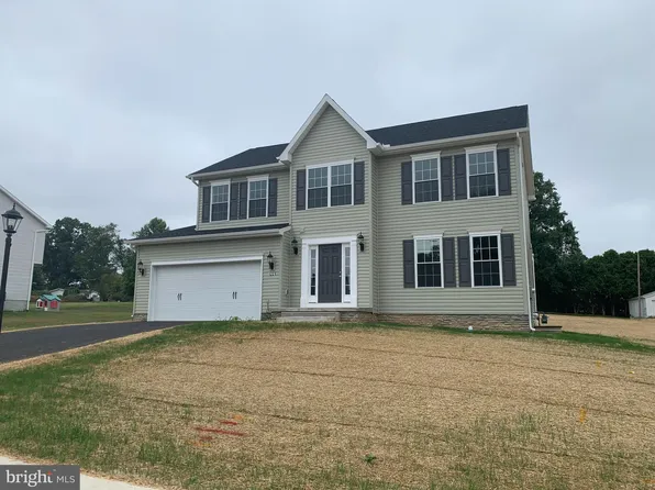 1221 Maple Ln #3, Hanover, PA 17331