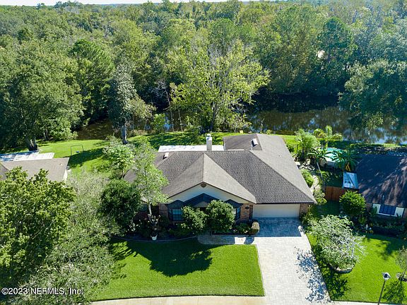 4th image of 519 LAZY MEADOW Drive E