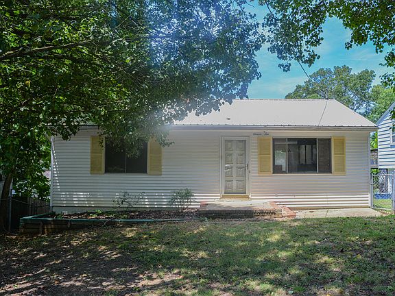 2nd image of 1110 Delrose Dr