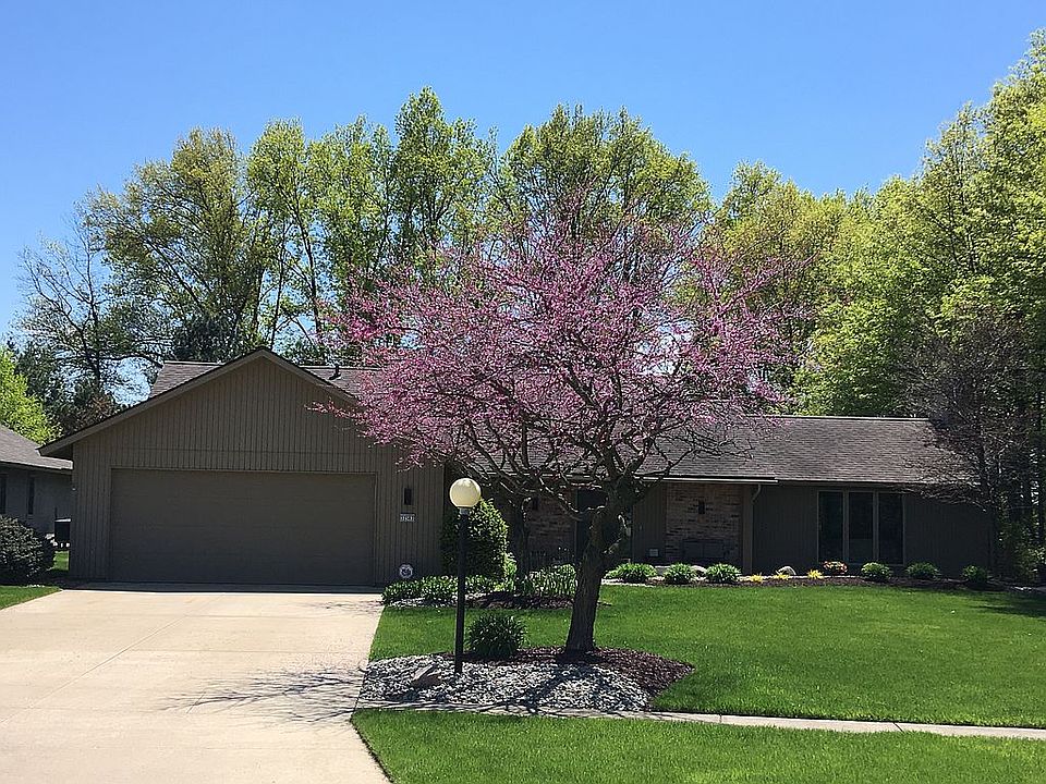 1st image of 32583 Bridgestone Dr