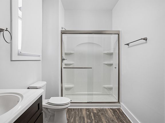 4th image of 1112 Pleasant St APT 4