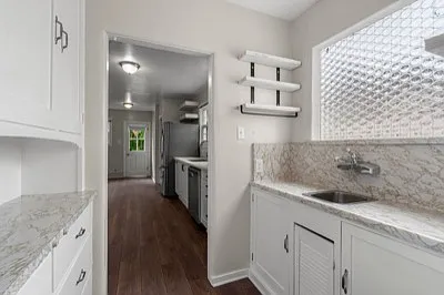 733 Chester Way — Photo 15
