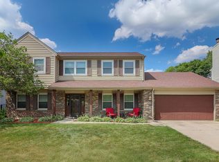 1331 Creighton Ave, Naperville, IL 60565