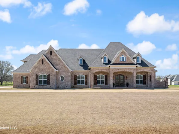140 Como Trace Dr, Senatobia, MS 38668
