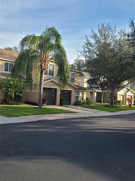2914 Royal Tuscan Ln — Photo 7