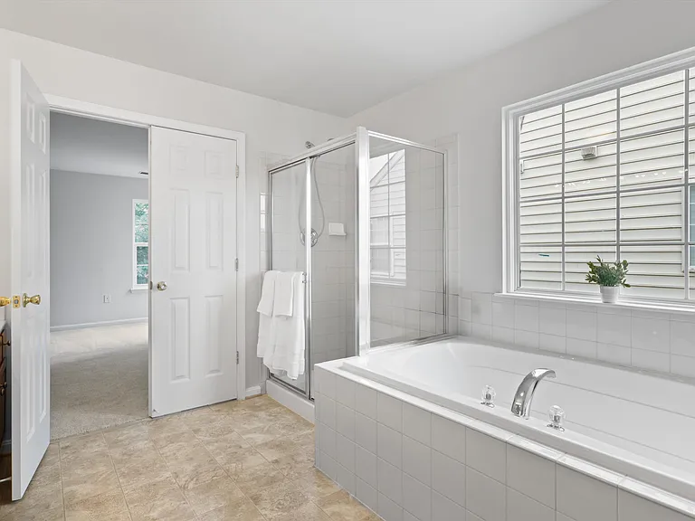 14203 Murphy Ter — Photo 36