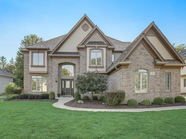 15 Persimmon Ln, South Elgin, IL 60177
