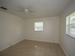 1319 SW Lake Ct, Boynton Beach, FL 33426