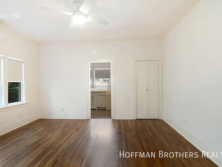 254 S Vendome St #6 — Photo 8