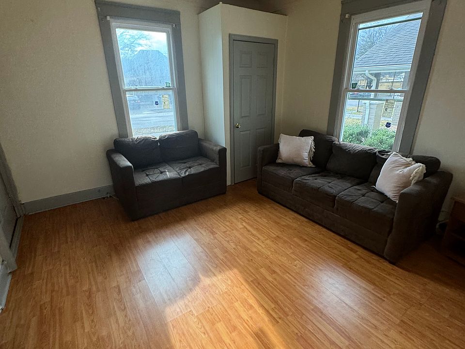 1st image of 129 E Springdale Ave #1