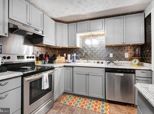 8328 Claremont Woods Dr, Alexandria, VA 22309