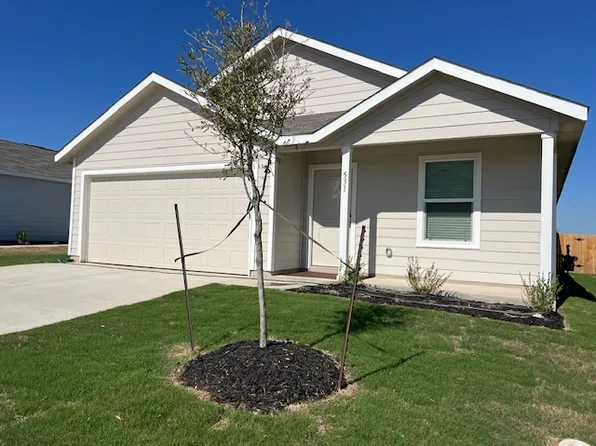 531 Paris St, Maxwell, TX
