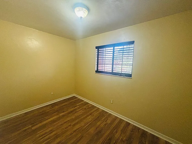 900 SW 62nd Blvd #G37 — Photo 24