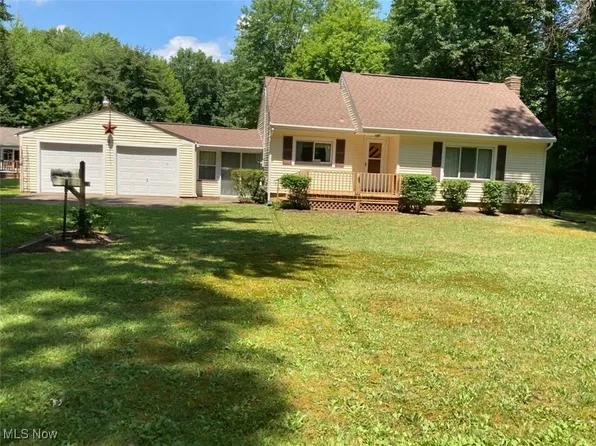 4420 Woodland St SW, Newton Falls, OH 44444