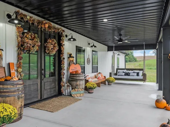 2175 N Lick Creek Rd, Byrdstown, TN 38549