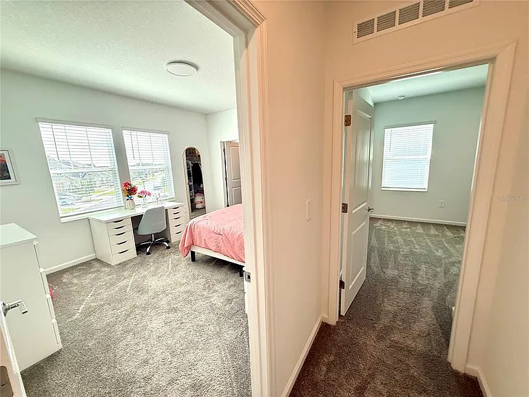 2970 Armstrong Ave — Photo 49