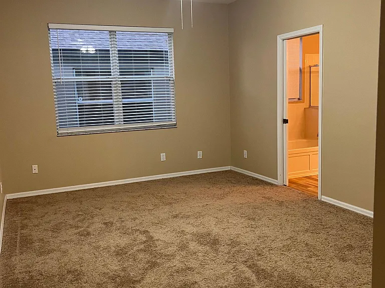 2632 Maylin Dr — Photo 31