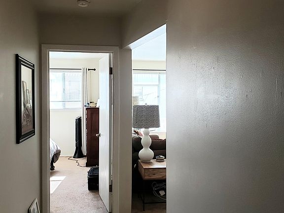 5th image of 1960 Clay St APT 203